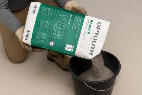Szybkowiążący, elastyczny klej klasy C2, Optolith Rapid R, idealny do płytek ceramicznych i karton gips.